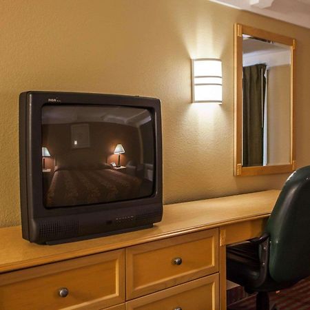 Relax Inn Saint Charles ภายนอก รูปภาพ