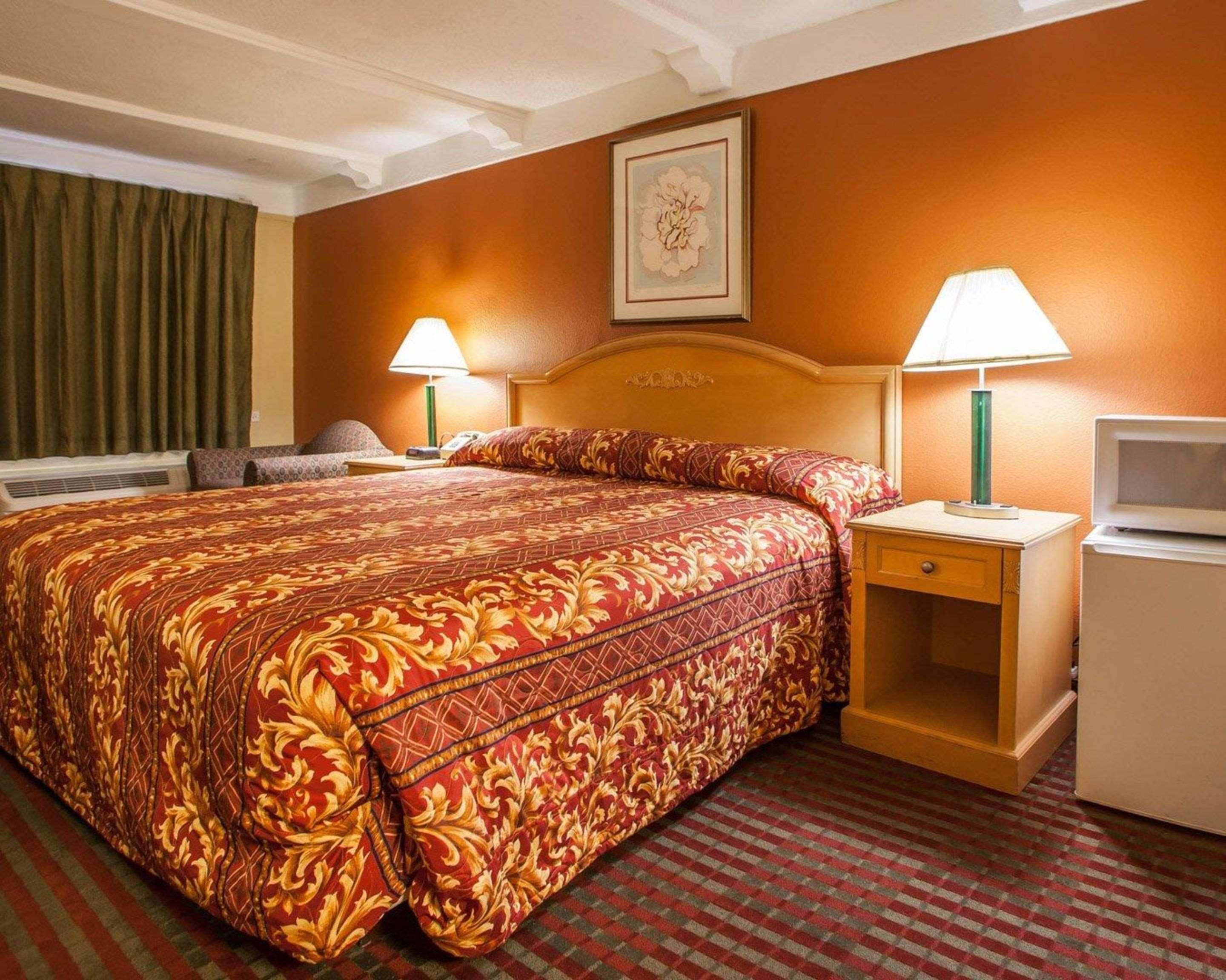 Relax Inn Saint Charles ภายนอก รูปภาพ